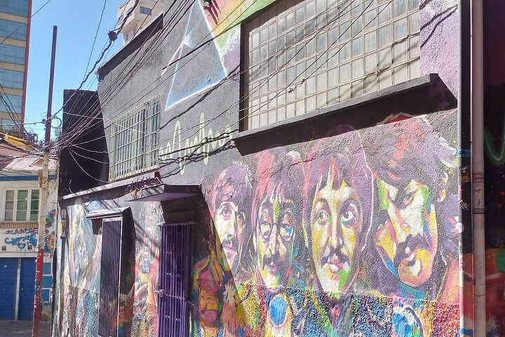 Smells like La Paz spirit: Walking & artistic city tour