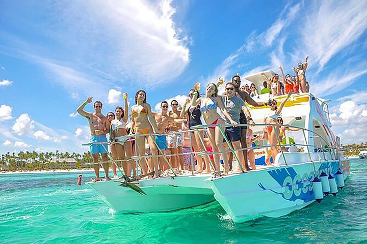 Party Boat Catamaran Punta Cana