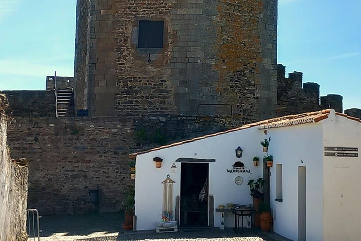 Private Day Tour to Evora, Monsaraz and Cork Factory