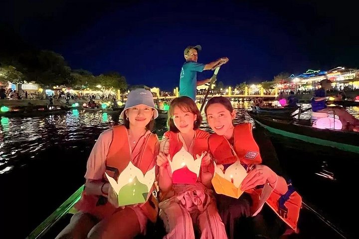 Marble Mountains & Hoi An Ancient Town : River Lantern Experience