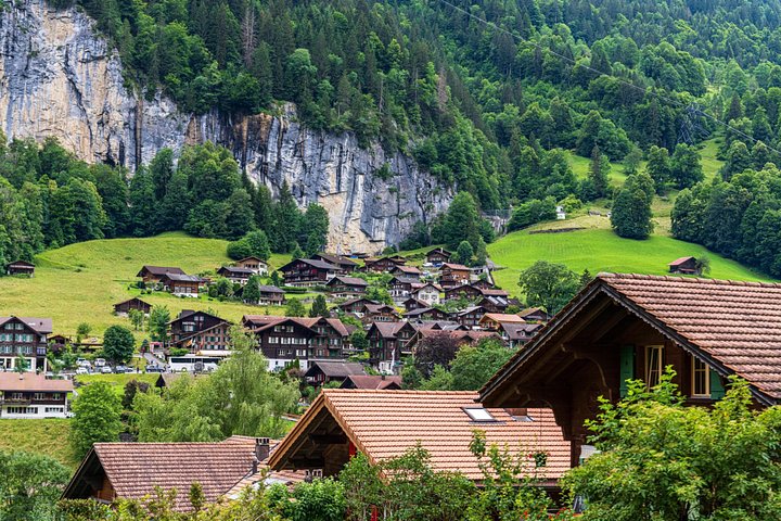 Discover Interlaken and Grindelwald with Private Driver