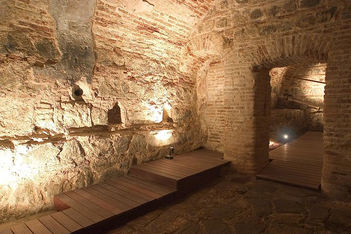Guided Visit to the Toledo Underground