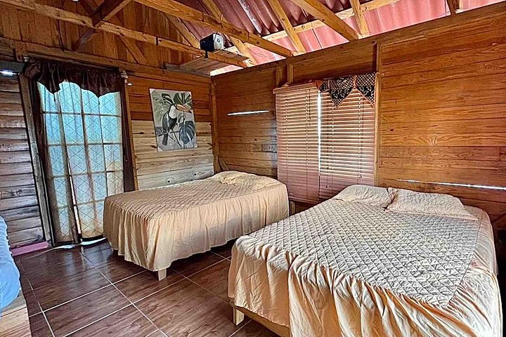 San Blas Islands 2D/1N Overwater Cabin + Meals & Community Tour