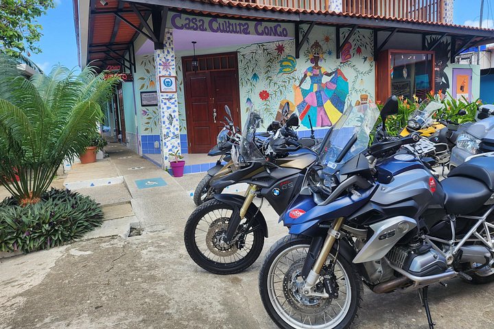 Guided Tour with High-End Motorcycles 2 Days and 1 Night