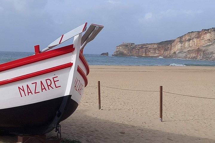 Tour-Transfer to Porto. Visit Nazaré Aveiro from Lisbon/Cascais