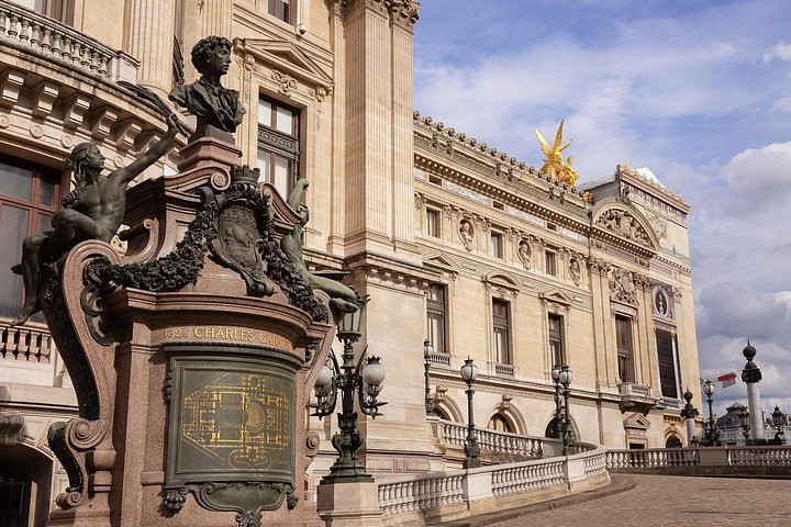 Paris Opera Neighbourhood Walking Tour