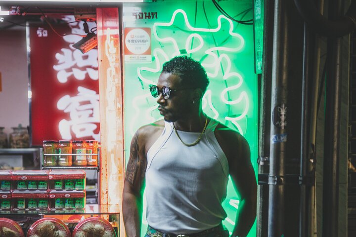 Chinatown (Yaowarat Road) Neon Photoshoot