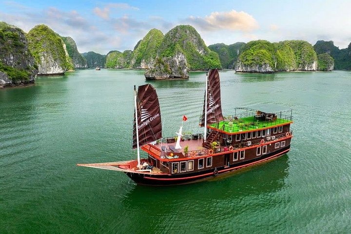 Private Lan Ha Bay Cruise 2D1N
