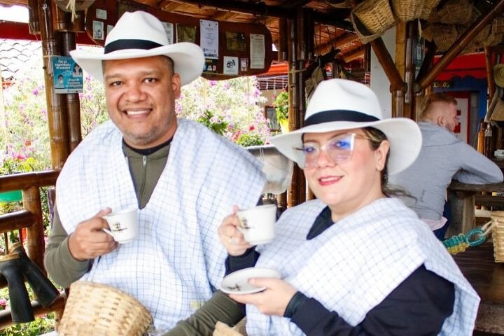 PRIVATE Tour of the Café and Ride in Pereira