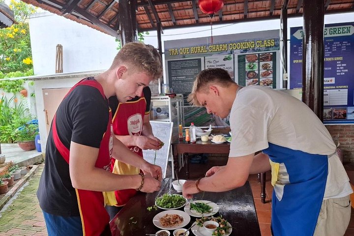 Experience Private Cooking Class in Vegetables Village Tra Que