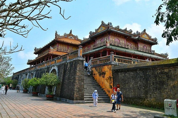 Full-Day Hue Imperial Tour from Da Nang/Hoi An via Hai Van Pass