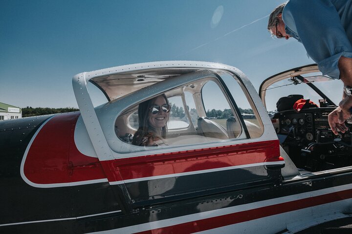 Private Sightseeing Flight around Berlin