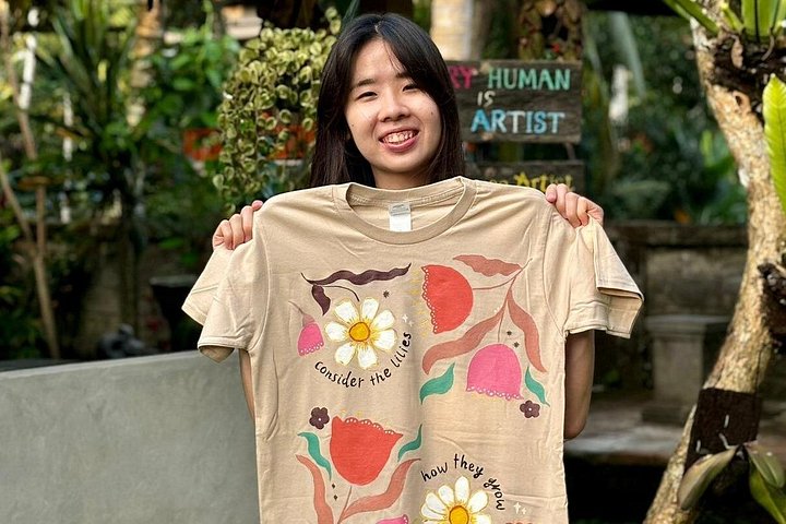 Express Yourself: A T-Shirt Art Experience in Bali