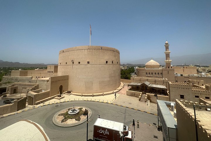 Historical Nizwa and its HIDDEN GEMS (in different languages)