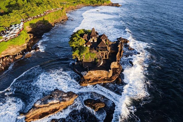 Full Day Ubud and Tanah Lot Tour: Monkey Forest, Temple & Sunset
