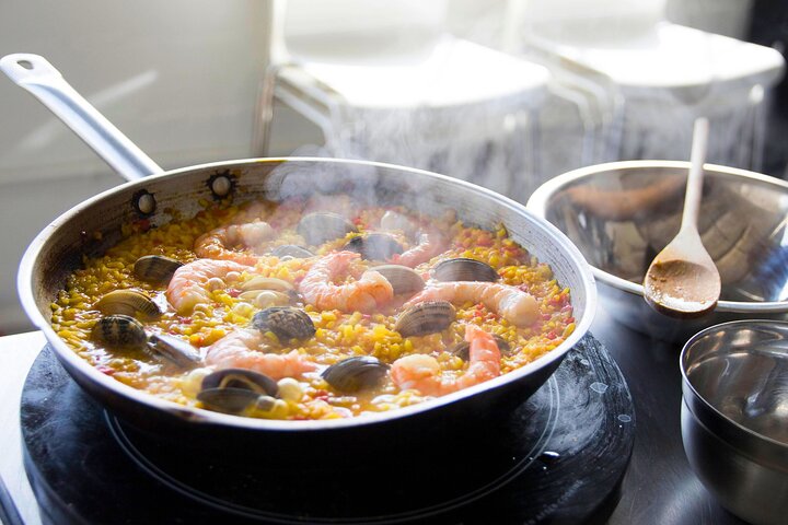 Authentic Paella and Churros Cooking Class in Bristol