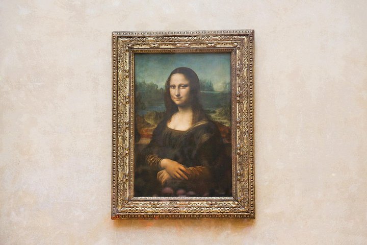Express Louvre Masterpieces Guided Tour & Sommelier Wine Tasting