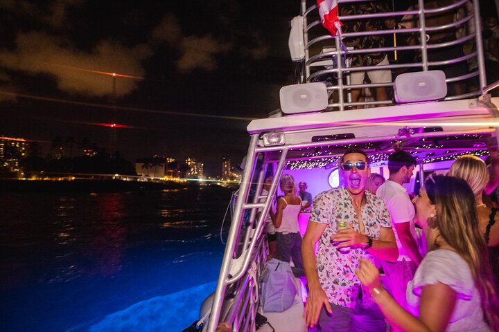 Waikiki Friday Fireworks Party Cruise with Live DJ & Full Bar