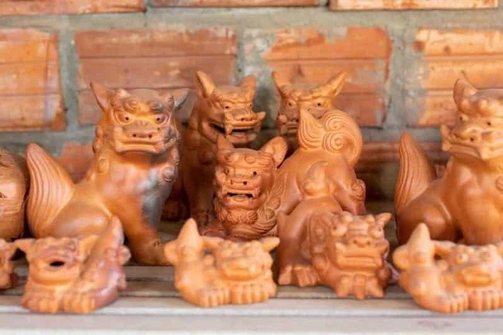 Pottery Making with the Locals in Thanh Ha Village