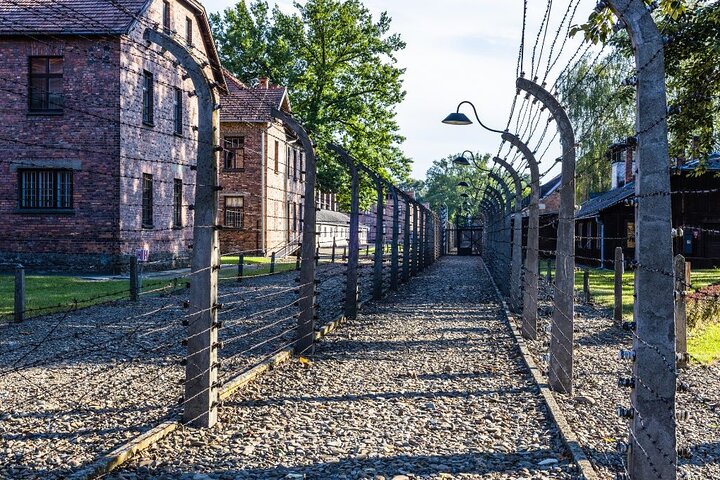 Private Tour to Auschwitz from Brno