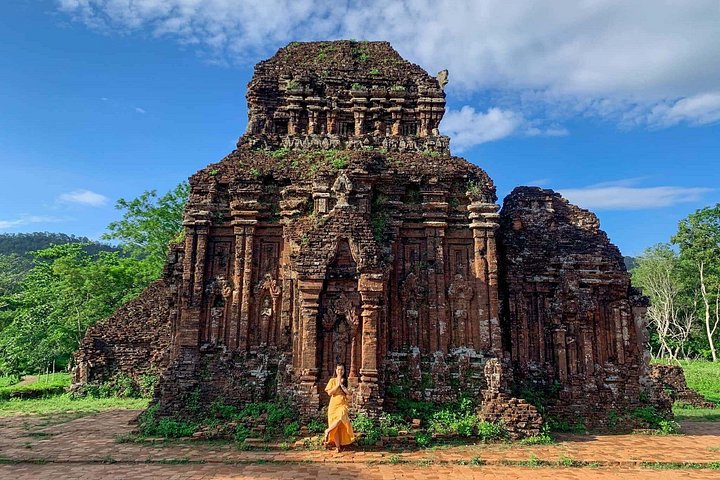 My Son Sanctuary UNESCO Tour With Thu Bon River Boat Trip