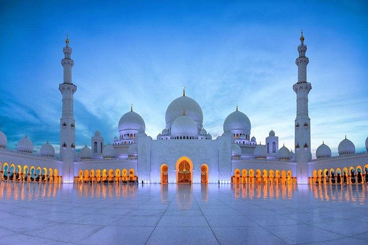 Abu Dhabi Half Day Sharing Tour