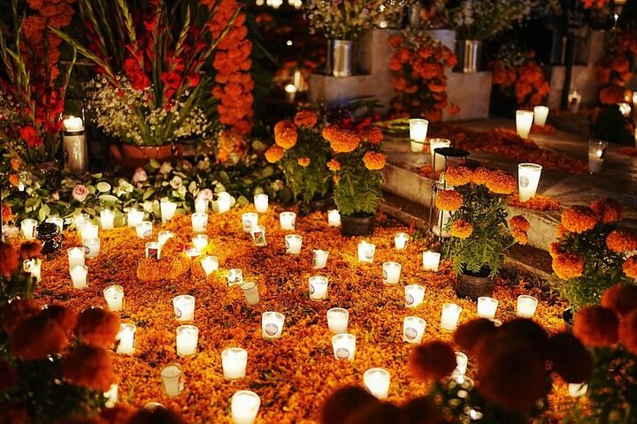 Oaxaca Pantheons: Tlalixtac and San Felipe