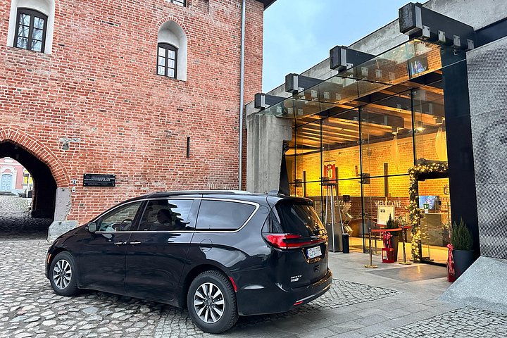 Private Transfer: Gdansk Airport to Torun, Door-to-Door