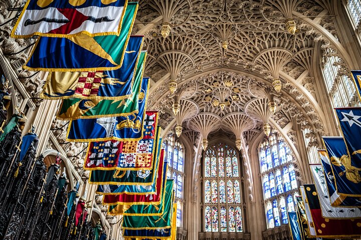 London Private Tour: Changing of the Guard & Westminster Abbey