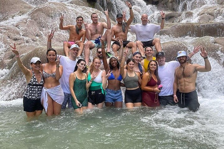 Private Dunns River Falls day trip with Entry Fee (ᵔᵕᵔ)