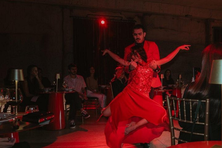 Tango, Wine and Dine Night Experience in Mendoza