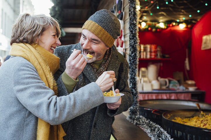 Merry Private Walking Tour: Christmas Stories of Calgary