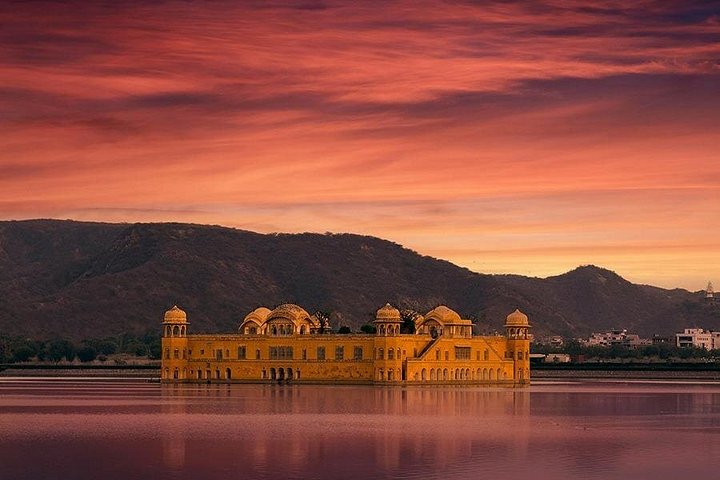 Jaipur Full Day Sightseeing Private Tour
