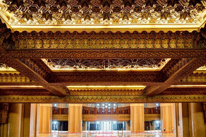 Casablanca Highlights Tour: Mosque Access & City Secrets