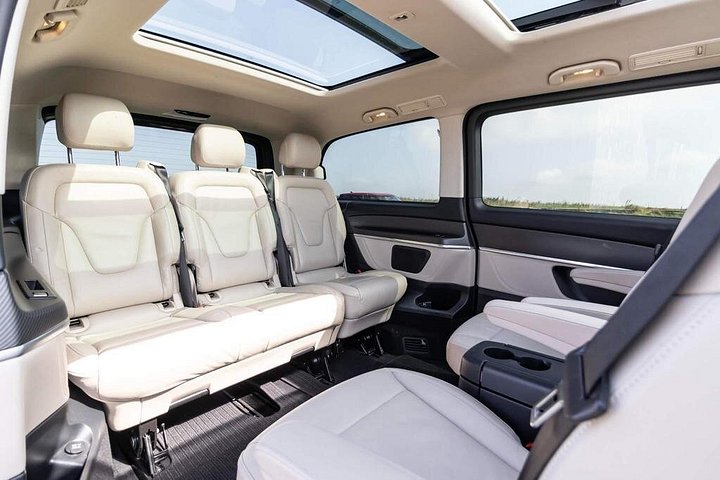 Private airport transfer from Edinburgh Airport to St Andrews