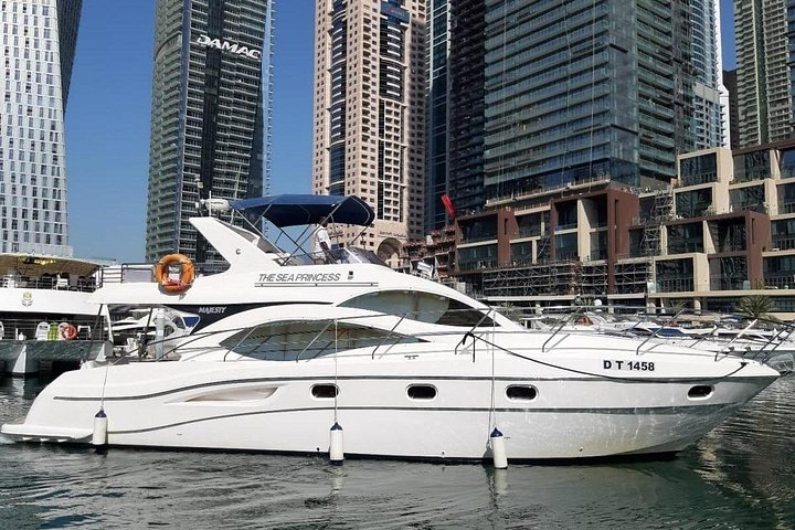 3-Hour Luxury Yacht Cruise from Dubai Marina