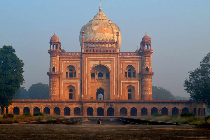 Delhi Heritage Monuments Full-Day Tour