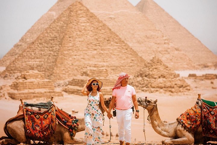 4-Hours Half Day Private Tour Giza Pyramids and Sphinx with Egyptology Guide
