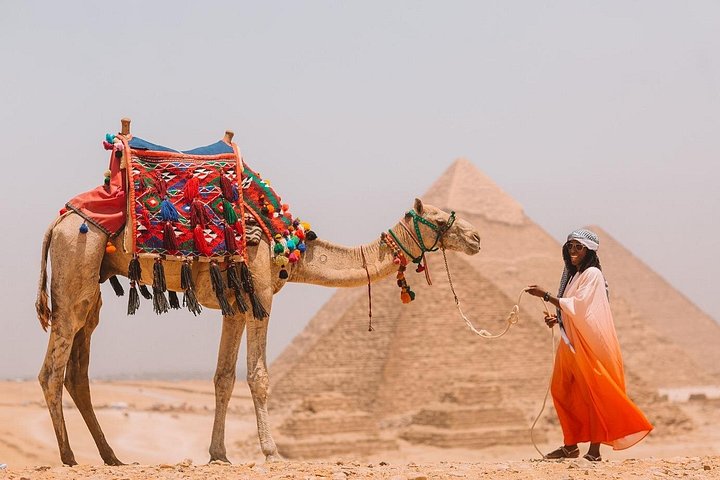 Giza Pyramids and Felucca Boat Ride on Nile River Private Tour