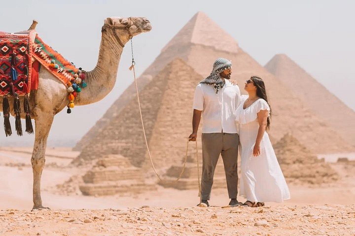Private Tour in Giza Pyramids Memphis and Saqqara with Camel Ride