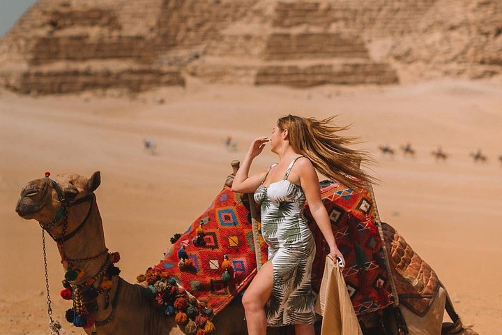 4-Hours Private Trip Giza pyramids and Sphinx