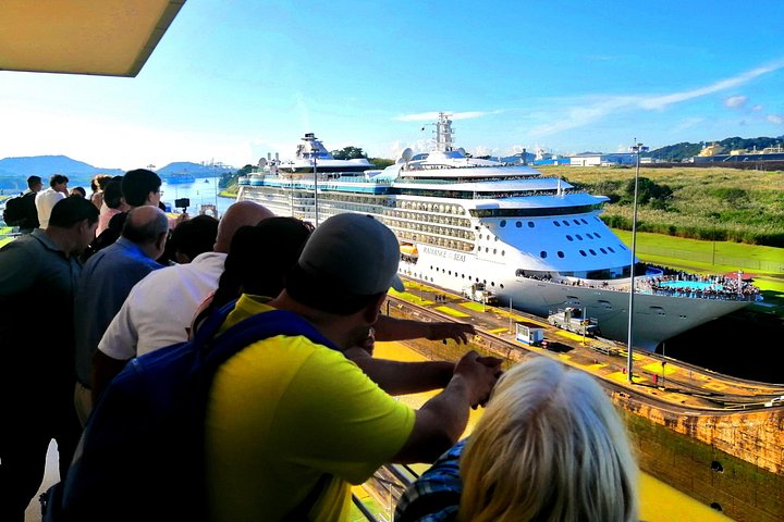 Beautiful Panama Canal Tour - Visitor Center & Canal Zone