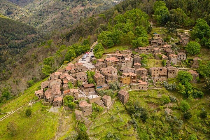 Full Day Private Tour in the Villages of Shisto of Lousã