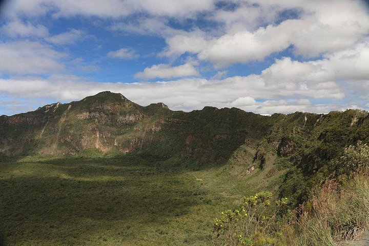 Mt. Longonot Hiking Day tour From Nairobi