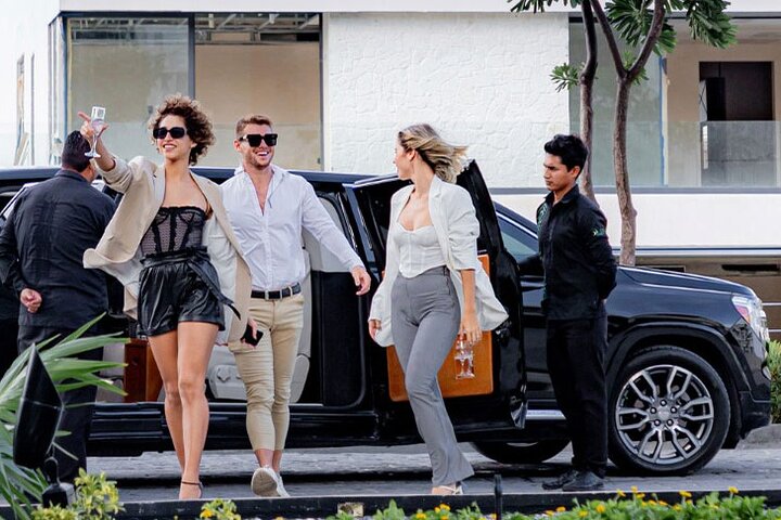 Deluxe Limousine GMC from Cancun Airport