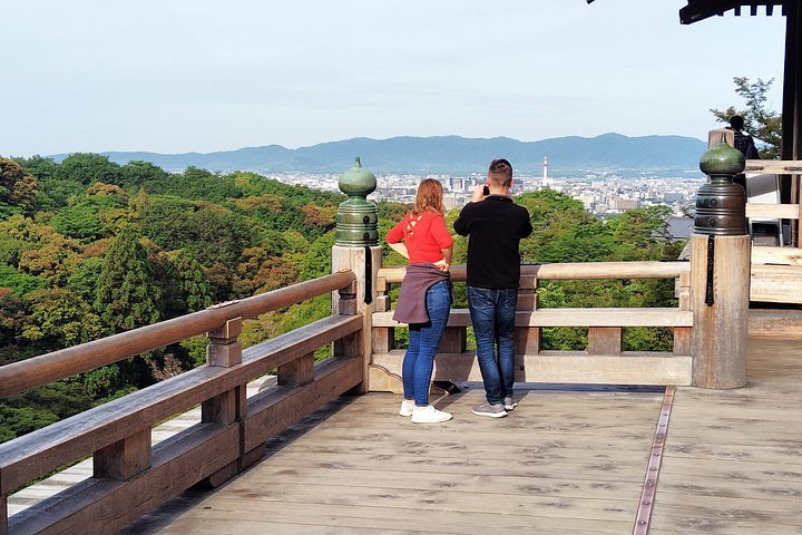 Kyoto: Sunrise Serenity at the Sacred Kiyomizu-dera Temple