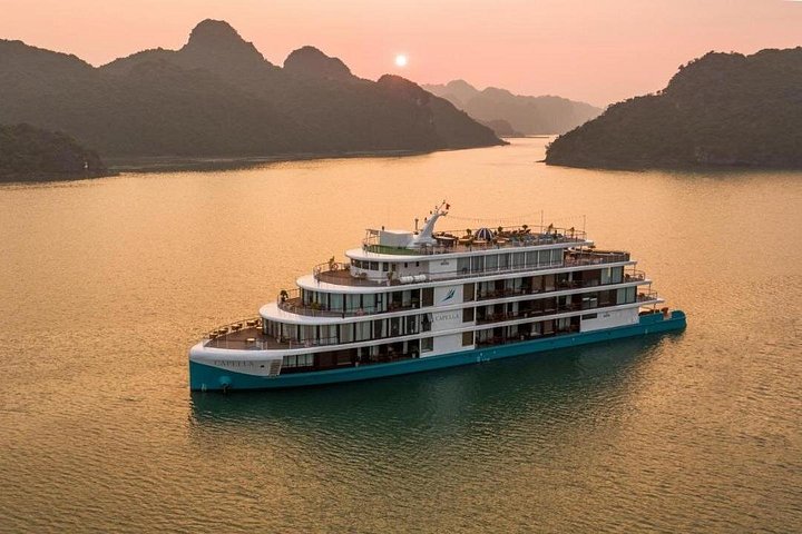Capella Cruise Halong Bay & Lan Ha Bay – 2D1N Premium Tour