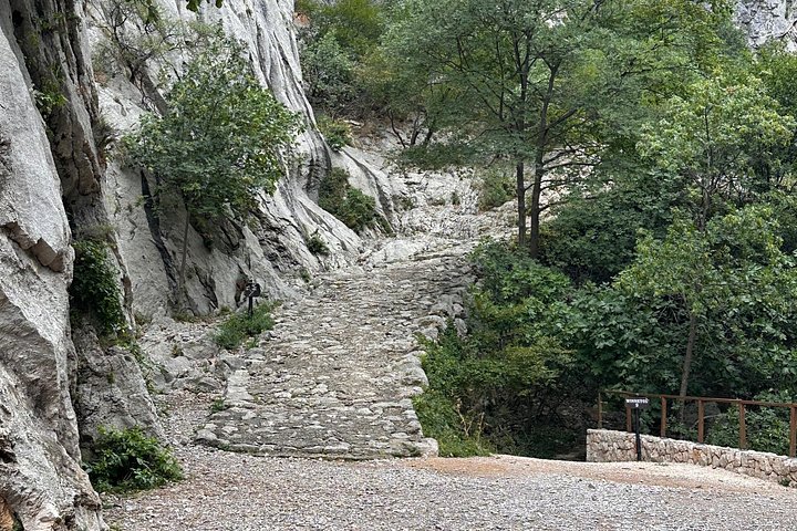 Private Paklenica Hiking Tour from Zadar: Great Gorge