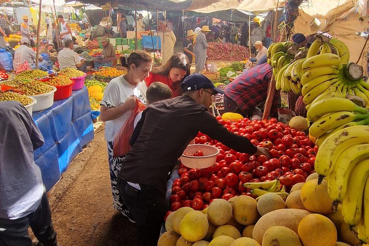 Berber Cooking Class and 2-Hour Village Trek in Azzaden Valley