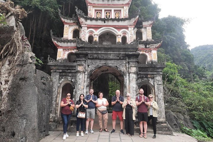 Hanoi Small Group Bich Dong Trang An and Mua Cave Day Tour